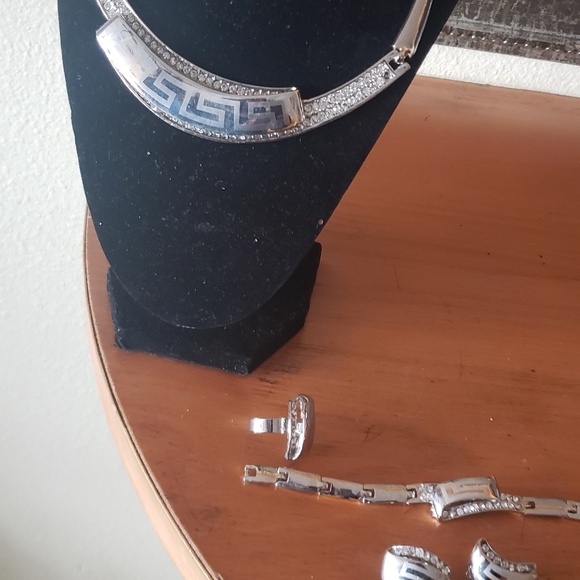 Necklace set - Picture 4 of 4